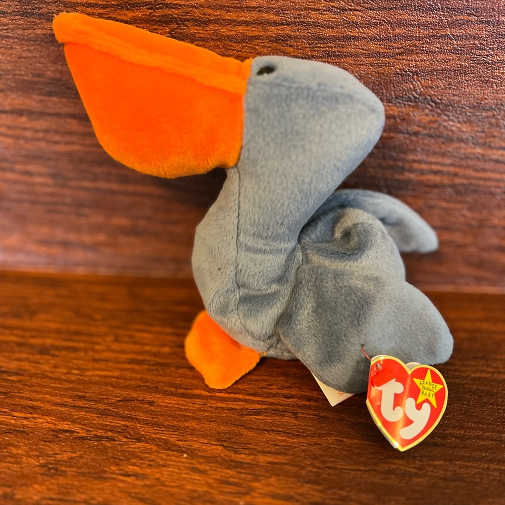 Ty Scoop the Pelican Beanie Babie